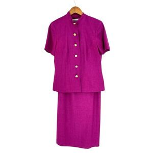 Plaza South Womens 2 Piece Skirt Suit Magenta Jacket and Skirt Sz 6 Gold Buttons